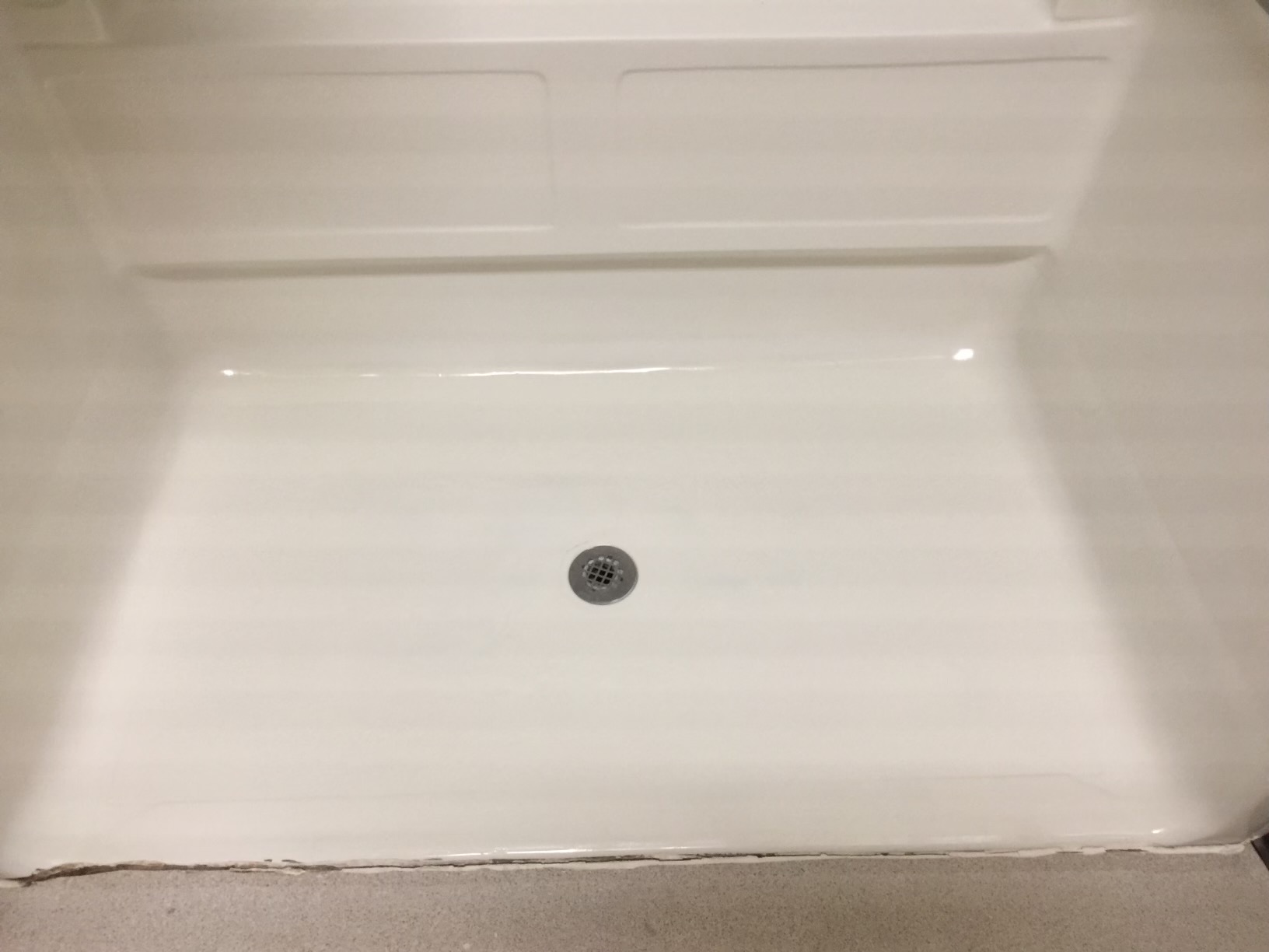 Bathtub reglazing by Bath Brite NC